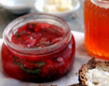 Strawberry confiture for the winter: homemade recipes Strawberry confiture recipe