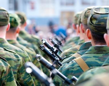 Rusové budou povoláni na vojenský výcvik  Že jsou povoláni na vojenský výcvik celý rok